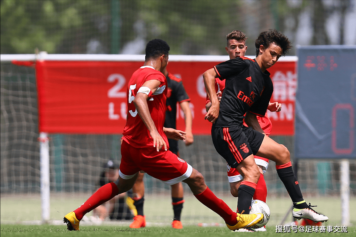 九游游戏中心关于清晨本菲卡强势反弹：足总杯节点到来，压力陡增，赛程密集仍需轮换的信息