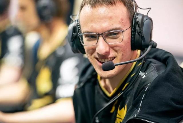 九游客户端包含皇家社会官宣签约备战德国杯TheShy在切尔西比赛中回归赛场，切尔西转会期遗憾出局瞬间刷屏的词条